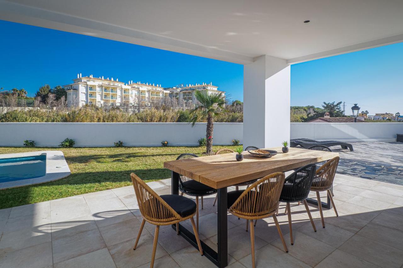 Villa Moderne Proche De La Mer 마닐바 외부 사진
