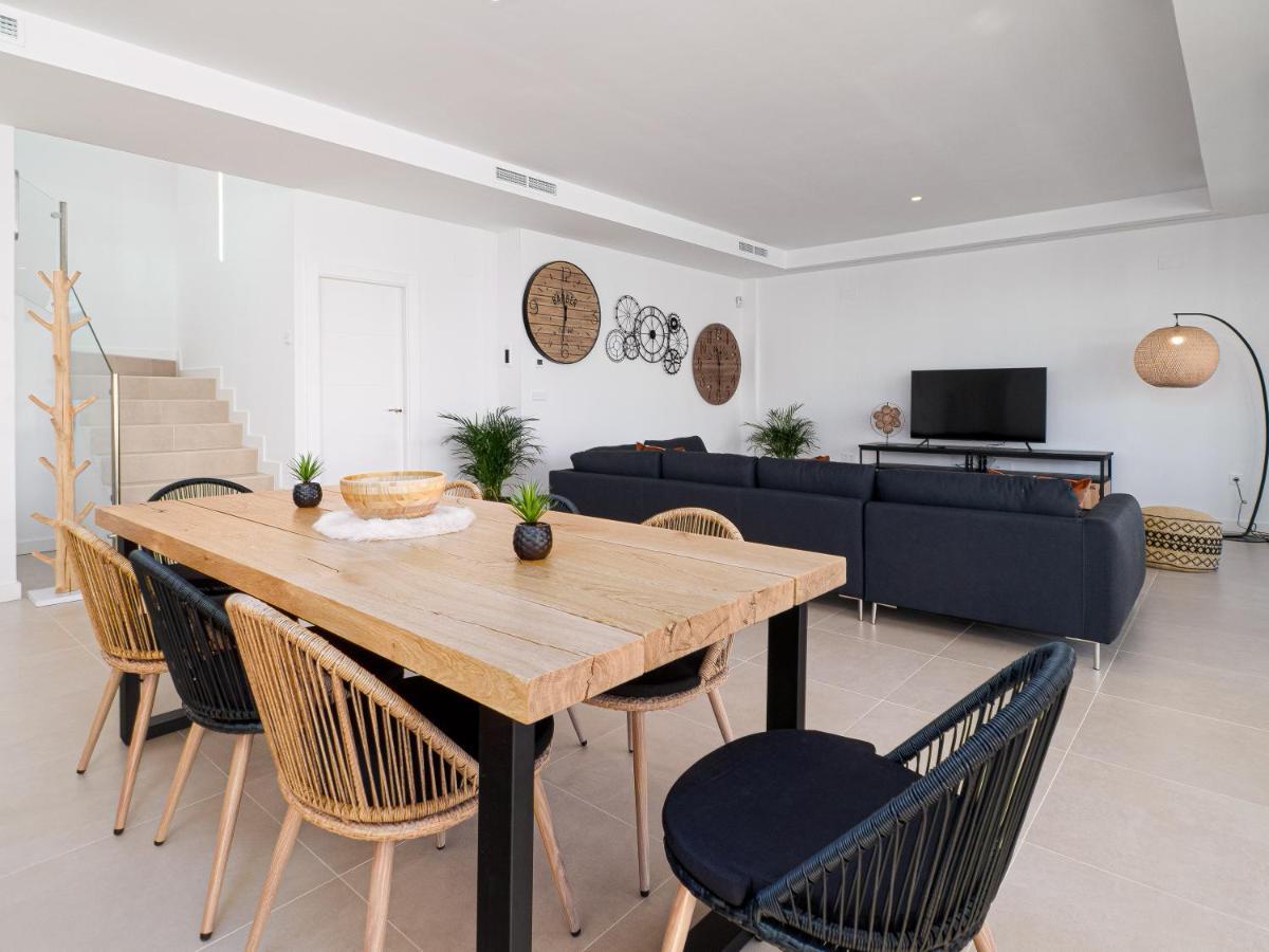 Villa Moderne Proche De La Mer 마닐바 외부 사진