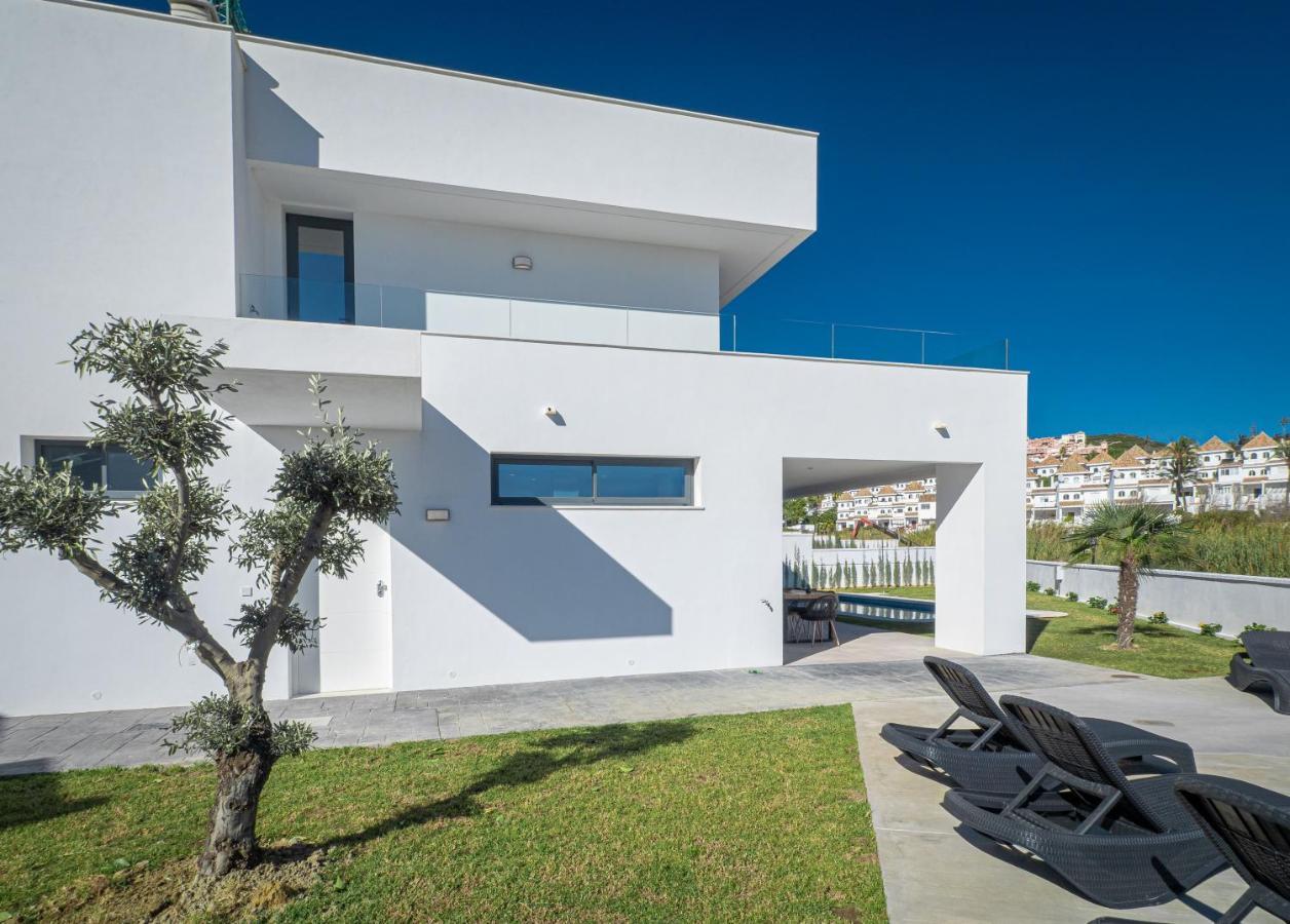 Villa Moderne Proche De La Mer 마닐바 외부 사진