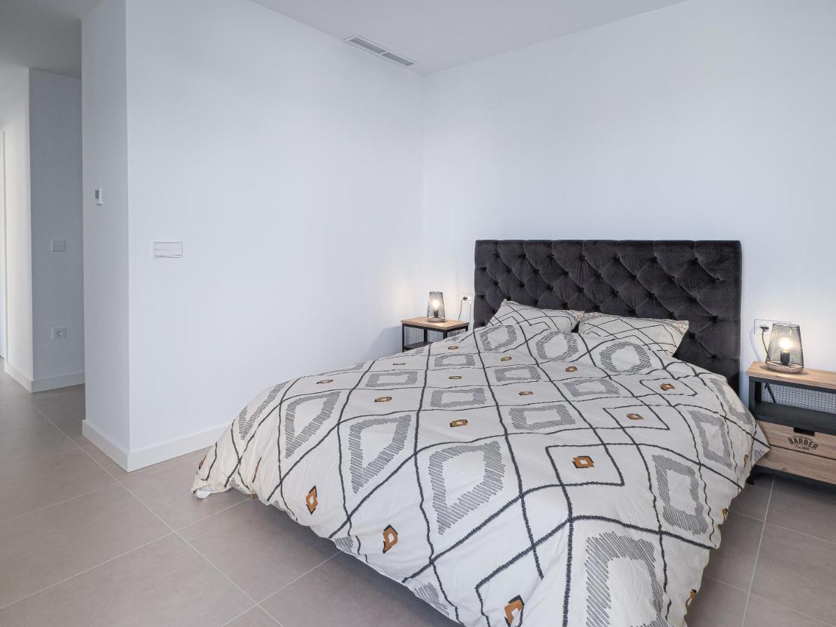 Villa Moderne Proche De La Mer 마닐바 외부 사진