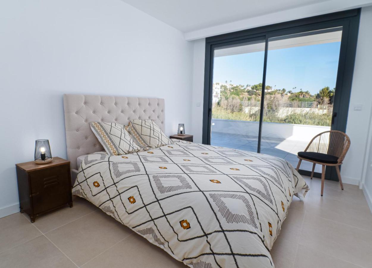 Villa Moderne Proche De La Mer 마닐바 외부 사진